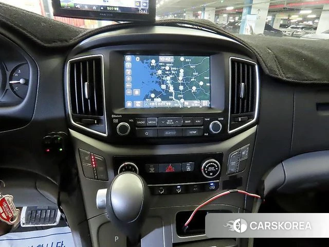 Hyundai The New Grand Starex 2018 Желтый из Кореи, фото 2