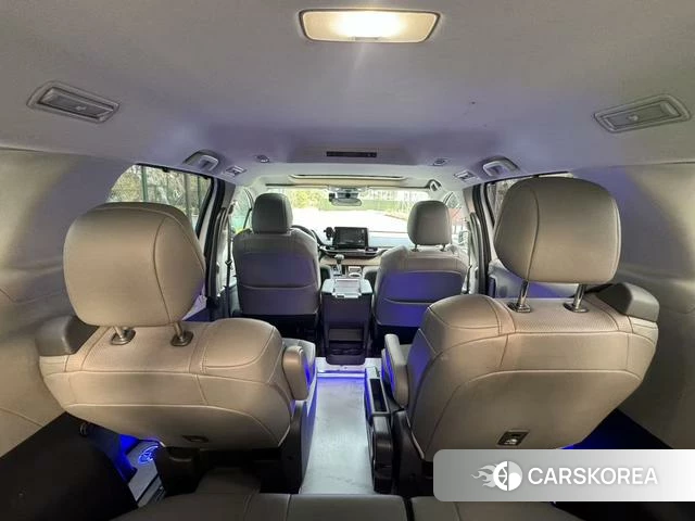 Toyota Saina 2023 Белый из Китая, фото 2