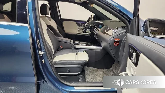 Mercedes-Benz GLA - Class H247 2021 Синий из Кореи, фото 2