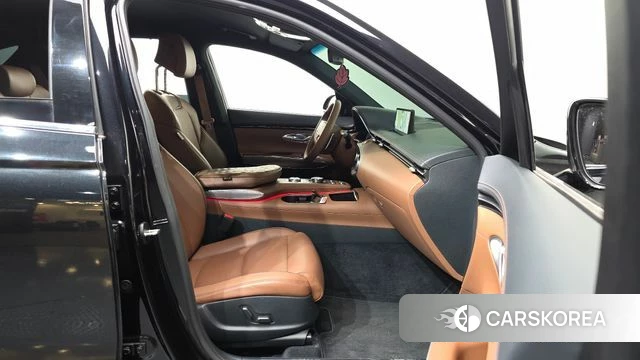 Genesis GV70 2022 Черный из Кореи, фото 2