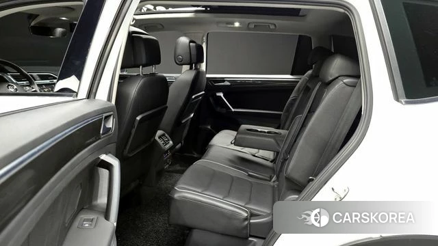Volkswagen Tiguan Allspace 2020 Белый из Кореи, фото 2