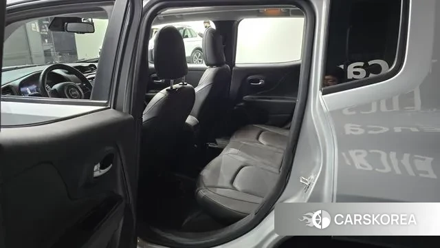 Jeep Renegade 2021 Серебряный из Кореи, фото 2