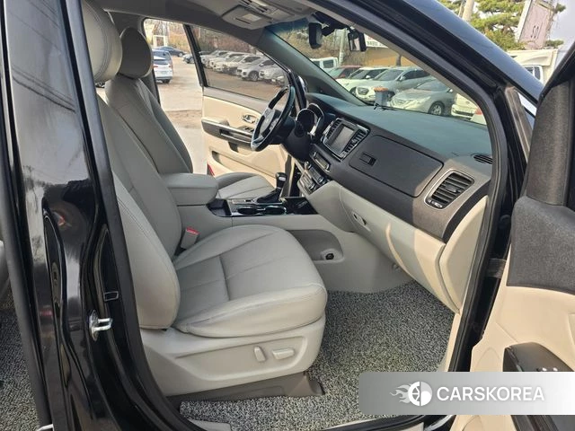 Kia The New Carnival 2019 Черный из Кореи, фото 2