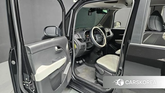 Kia The New Kia Ray 2023 Черный из Кореи, фото 2