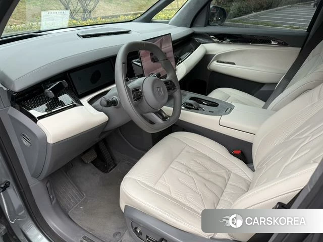 Extremely krypton ZEEKR 009 2025 Серебристо-серый из Китая, фото 2