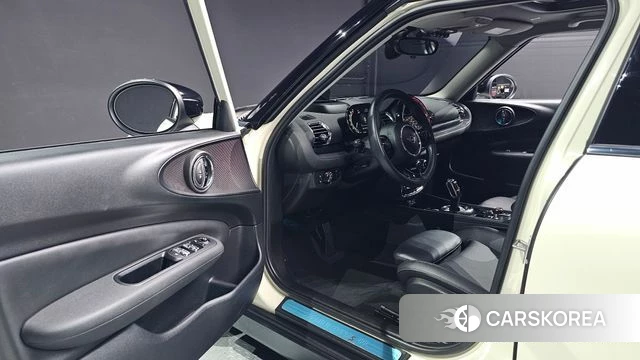 Mini Cooper S Clubman 2021 Жемчужный цвет из Кореи, фото 2