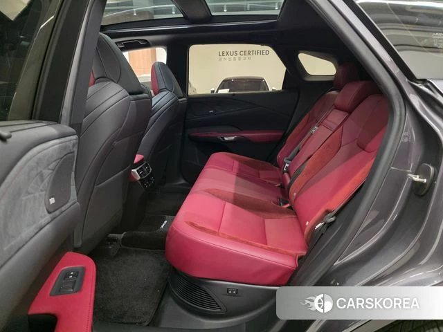 Lexus RX500h 5th generation 2024 Серый из Кореи, фото 2