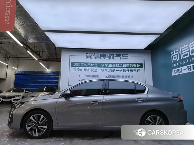 Peugeot 408 2025 Серебристо-серый из Китая, фото 2