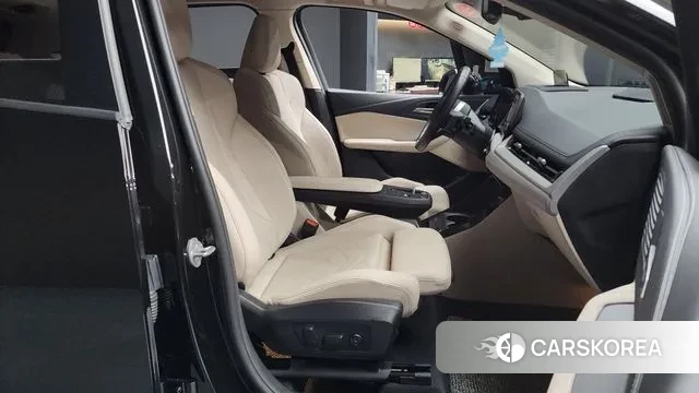 BMW 2 Series Active Tourer (U06) 2025 Черный из Кореи, фото 2