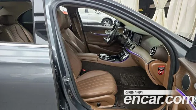 Mercedes-Benz E-Class W213 2019 Серый из Кореи, фото 2