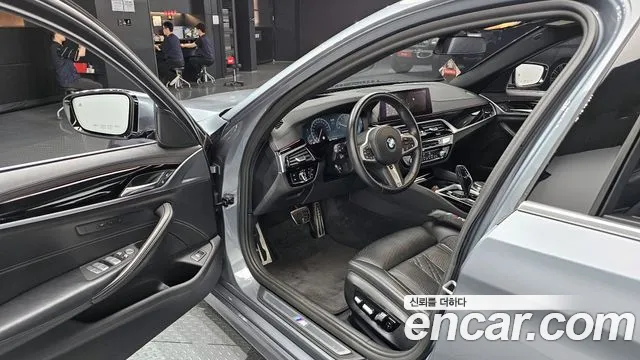 BMW 5 Series (G30) id 2719119 из Кореи 2