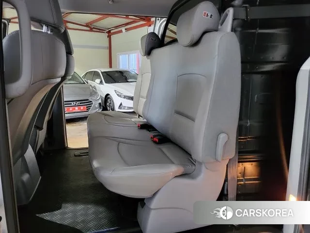 Hyundai The New Grand Starex 2018 Серебряный из Кореи, фото 2