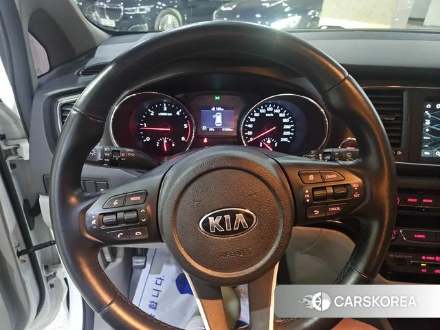 Kia The New Carnival 2018 Белый из Кореи, фото 2