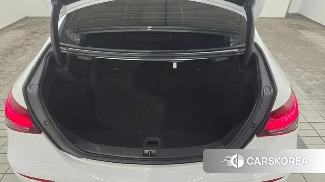 Mercedes-Benz E-Class W213 2022 Белый из Кореи, фото 2