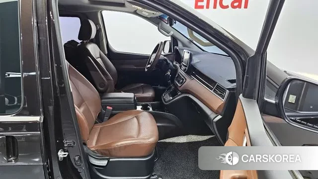 Hyundai The New Grand Starex 2018 Коричневый из Кореи, фото 2