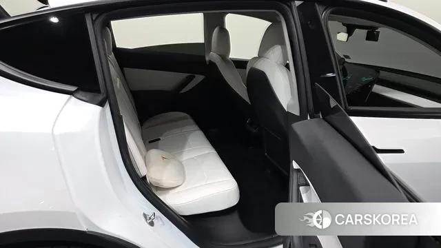 Tesla Model Y 2022 Белый из Кореи, фото 2