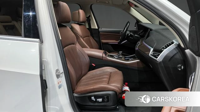 BMW X5 (G05) 2021 Белый из Кореи, фото 2