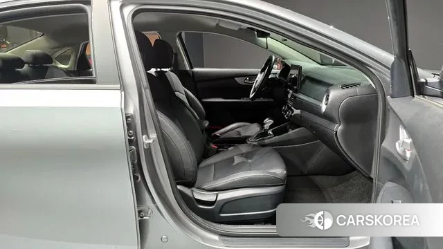 Kia The New K3 2nd generation 2021 Серебристо-серый из Кореи, фото 2