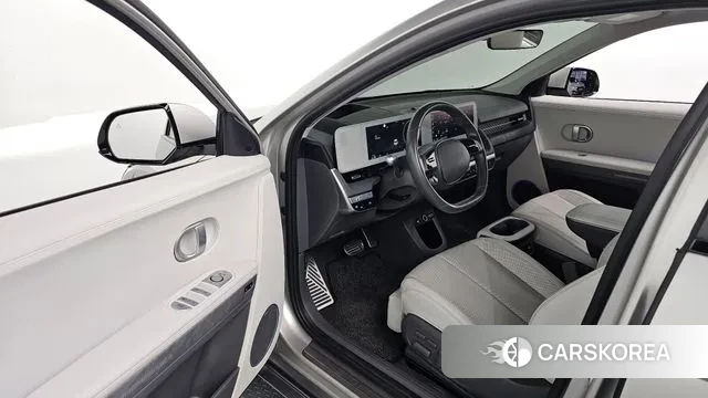 Hyundai Ionic 5 2022 Серебристо-серый из Кореи, фото 2