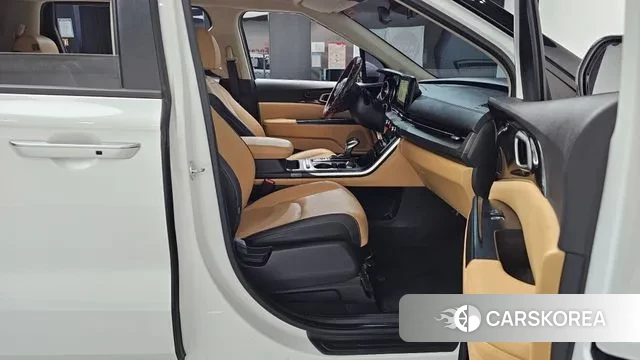 Kia Carnival 4th generation 2022 Белый из Кореи, фото 2