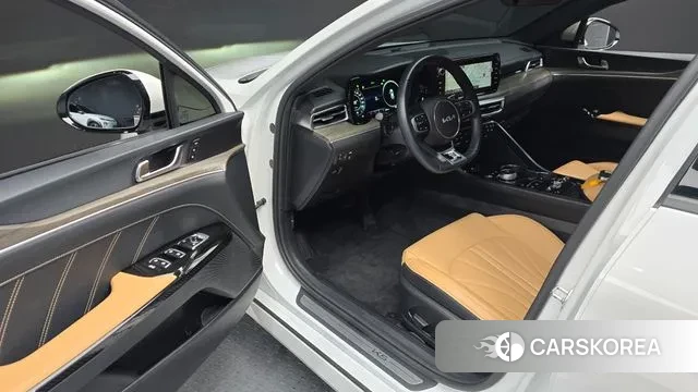 Kia K5 3rd generation 2023 Белый из Кореи, фото 2