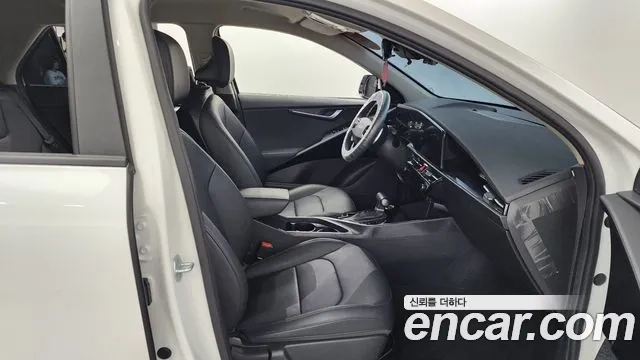 Kia Di Ol Nu Niro 2022 Белый из Кореи, фото 2