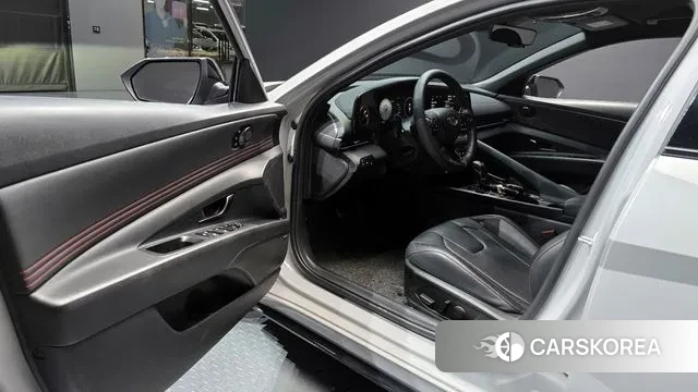 Hyundai Avante (CN7) 2022 Серебряный из Кореи, фото 2