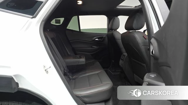 Chevrolet (GM Daewoo) Trax Crossover 2023 Белый из Кореи, фото 2