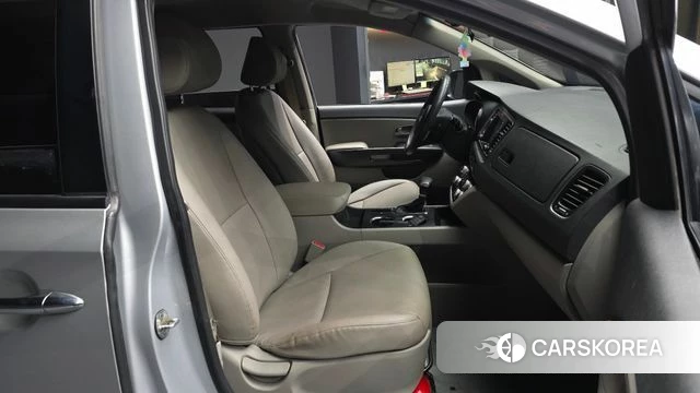 Kia The New Carnival 2020 Серебристо-серый из Кореи, фото 2