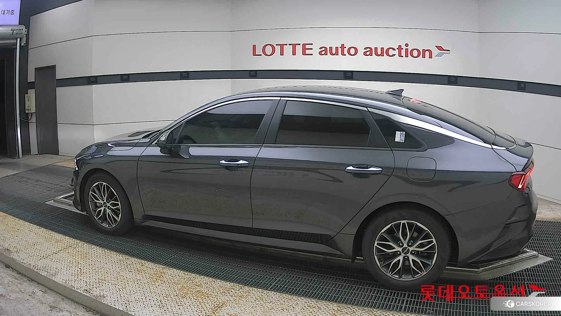 Kia K5 2022 Interstellagray из Кореи, фото 2