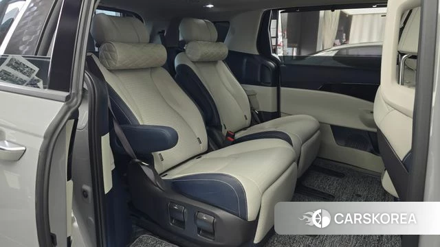 Kia The New Carnival 4th Generation 2024 Серый из Кореи, фото 2