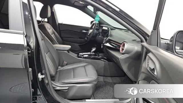 Chevrolet (GM Daewoo) Trax Crossover 2023 Черный из Кореи, фото 2