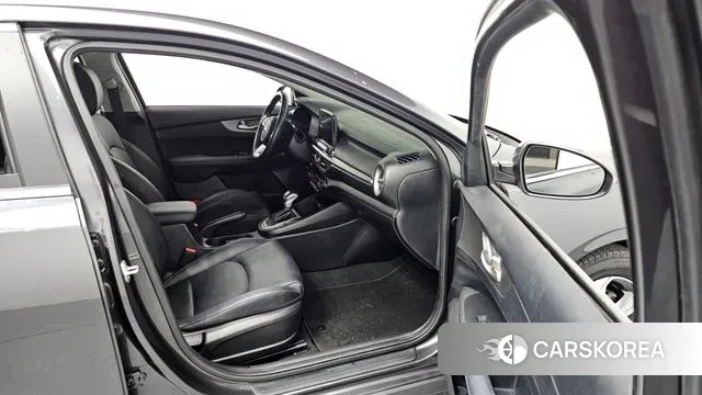 Kia Come New K3 2018 Серый из Кореи, фото 2