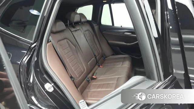 BMW X3 (G01) 2024 Черный из Кореи, фото 2