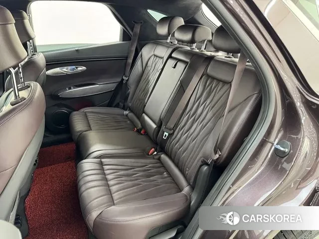 Genesis GV70 2023 Красный из Кореи, фото 2