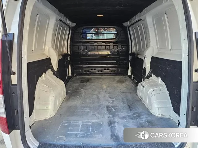 Hyundai Staria 2021 Белый из Кореи, фото 2