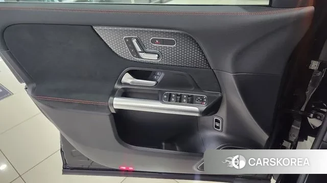 Mercedes-Benz EQA H243 2025 Черный из Кореи, фото 2