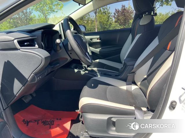 Toyota Corolla 2021 Белый из Китая, фото 2