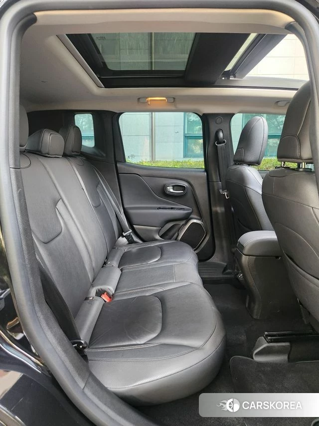 Jeep Renegade 2019 Черный из Кореи, фото 2