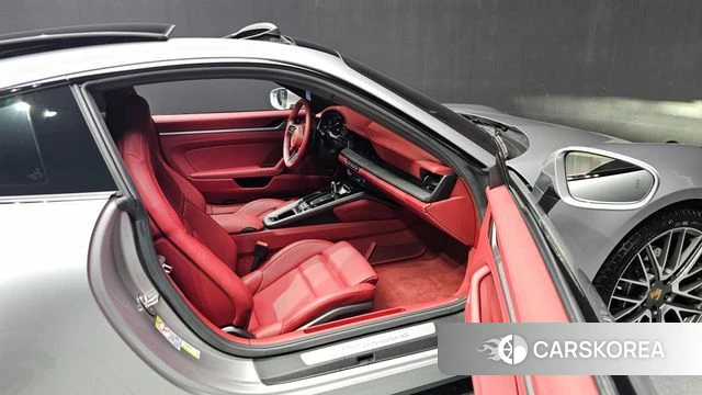 Porsche 911(992) 2024 Серебряный из Кореи, фото 2