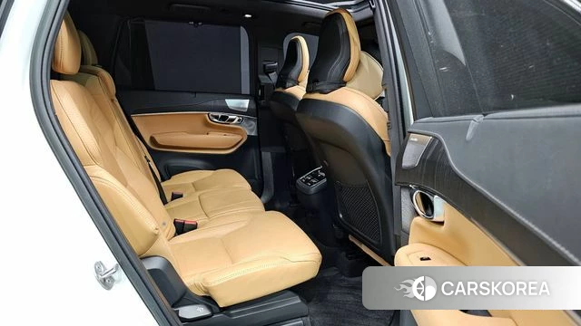 Volvo XC90 second Generation 2023 Белый из Кореи, фото 2
