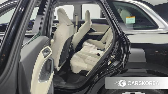 Audi Q5 (80A) 2025 Черный из Кореи, фото 2