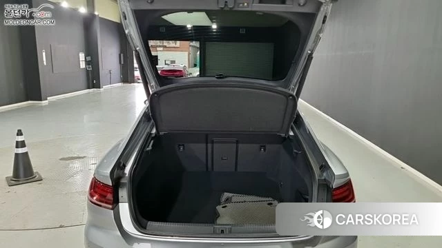Volkswagen Arteon 2019 Серебристо-серый из Кореи, фото 2