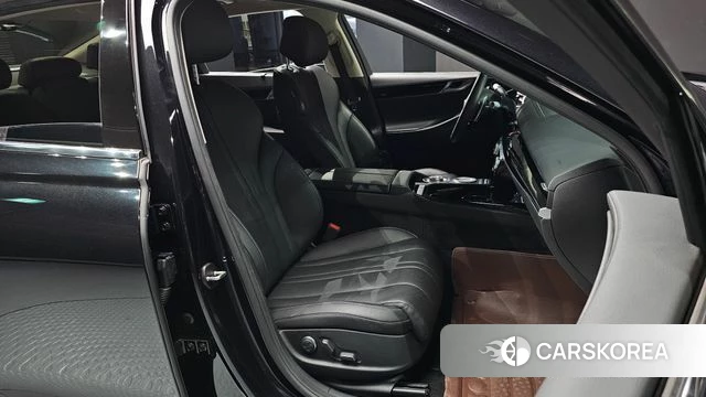 Genesis G80 (RG3) 2022 Черный из Кореи, фото 2