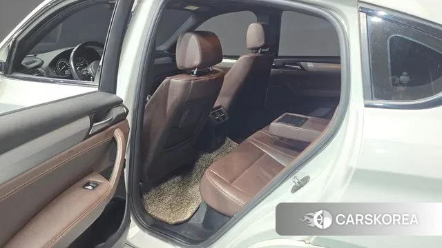 BMW X4 (F26) 2018 Белый из Кореи, фото 2