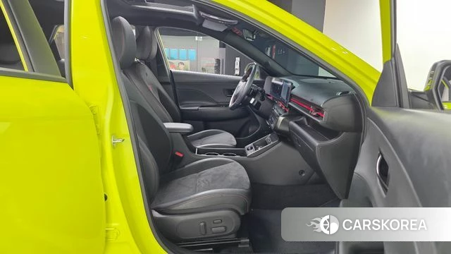 Hyundai Kona (SX2) 2023 Светло-зеленый из Кореи, фото 2