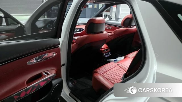 Genesis GV70 2022 Белый из Кореи, фото 2