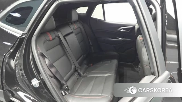 Chevrolet (GM Daewoo) Trax Crossover 2024 Черный из Кореи, фото 2