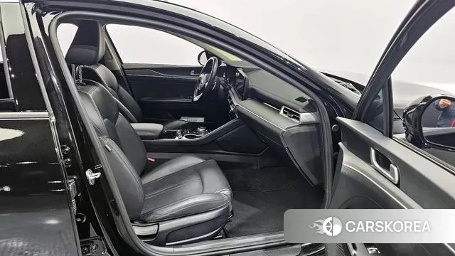 Kia K5 3rd generation 2021 Черный из Кореи, фото 2