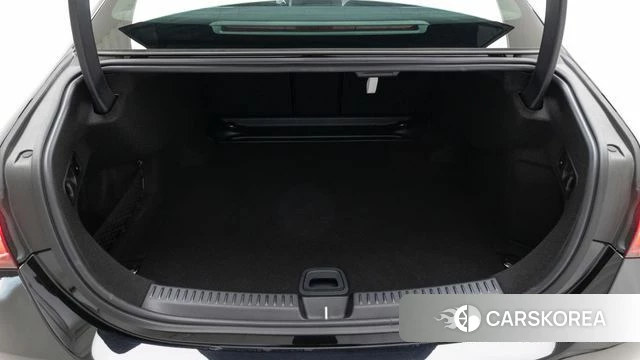 Mercedes-Benz E-Class W214 2025 Черный из Кореи, фото 2